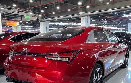 Hyundai Elantra, 2022 год, 1 600 000 рублей, 5 фотография