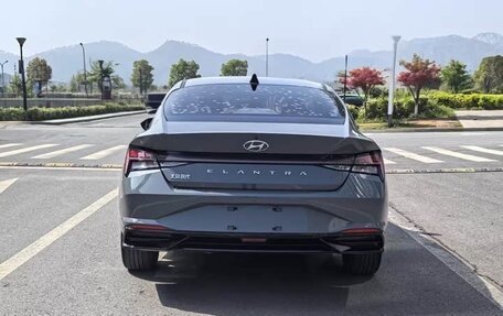 Hyundai Elantra, 2021 год, 1 610 000 рублей, 4 фотография