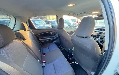 Toyota Vitz, 2019 год, 760 131 рублей, 16 фотография