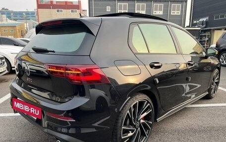 Volkswagen Golf GTI, 2022 год, 2 490 099 рублей, 3 фотография