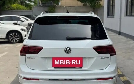 Volkswagen Tiguan II, 2021 год, 1 690 131 рублей, 5 фотография