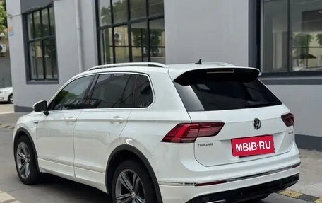 Volkswagen Tiguan II, 2021 год, 1 690 131 рублей, 6 фотография