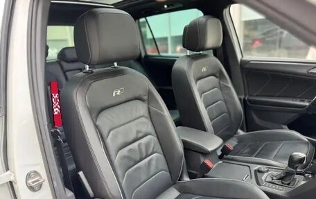 Volkswagen Tiguan II, 2021 год, 1 690 131 рублей, 12 фотография