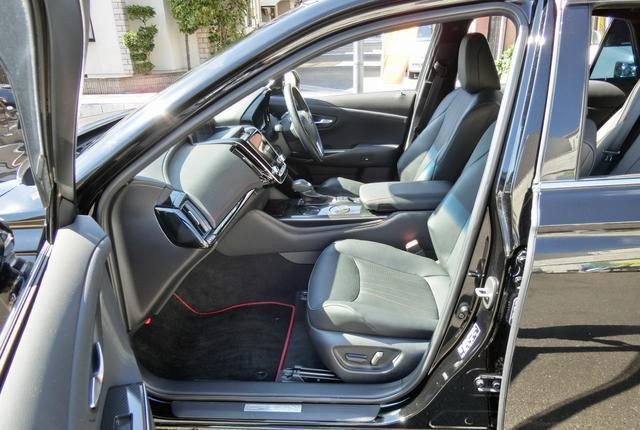 Toyota Crown, 2021 год, 2 490 000 рублей, 9 фотография