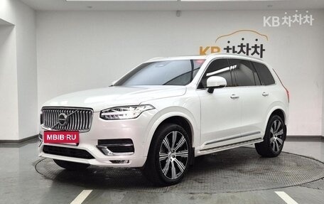 Volvo XC90 II рестайлинг, 2022 год, 3 890 000 рублей, 2 фотография