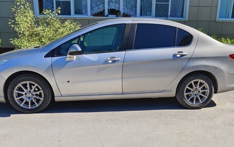 Peugeot 408 I рестайлинг, 2014 год, 730 000 рублей, 2 фотография