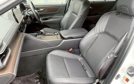 Toyota Crown, 2024 год, 5 990 007 рублей, 8 фотография