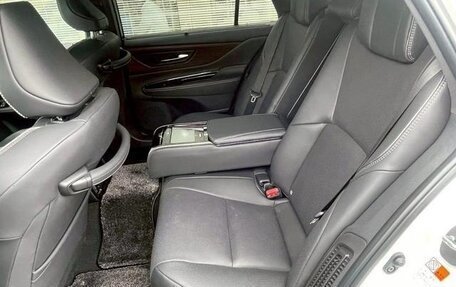 Toyota Crown, 2024 год, 5 990 007 рублей, 9 фотография