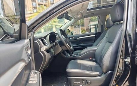 Toyota Highlander III, 2021 год, 3 000 012 рублей, 8 фотография