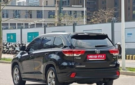 Toyota Highlander III, 2021 год, 3 000 012 рублей, 4 фотография