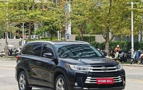 Toyota Highlander III, 2021 год, 3 000 012 рублей, 2 фотография