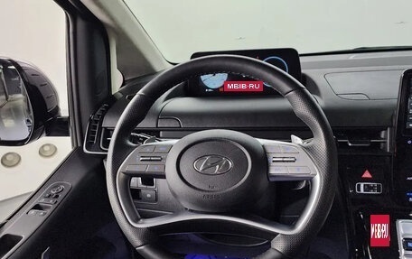 Hyundai Staria, 2021 год, 2 550 000 рублей, 7 фотография