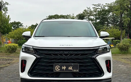 DongFeng 580, 2022 год, 1 700 000 рублей, 2 фотография