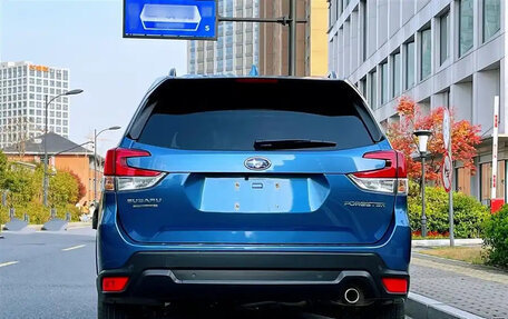Subaru Forester, 2022 год, 2 300 000 рублей, 5 фотография