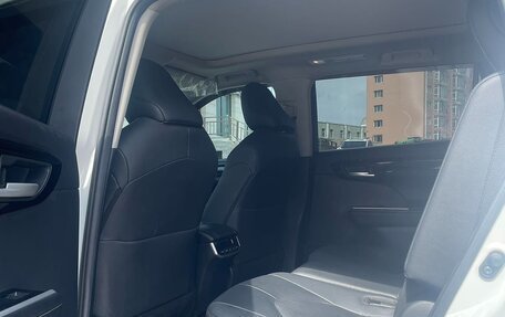 Toyota Highlander, 2022 год, 4 140 000 рублей, 16 фотография
