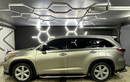 Toyota Highlander III, 2015 год, 3 000 000 рублей, 9 фотография