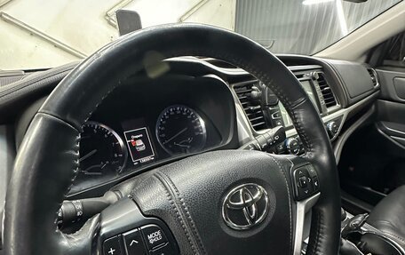Toyota Highlander III, 2015 год, 3 000 000 рублей, 5 фотография
