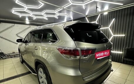 Toyota Highlander III, 2015 год, 3 000 000 рублей, 6 фотография