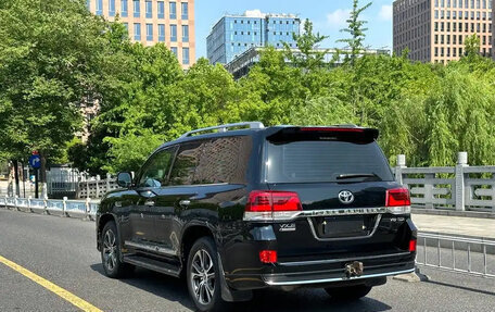 Toyota Land Cruiser 200, 2021 год, 7 549 011 рублей, 4 фотография