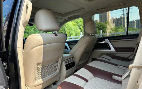 Toyota Land Cruiser 200, 2021 год, 7 549 011 рублей, 13 фотография