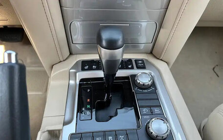 Toyota Land Cruiser 200, 2021 год, 7 549 011 рублей, 10 фотография