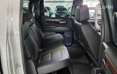 GMC Sierra, 2023 год, 7 752 000 рублей, 6 фотография
