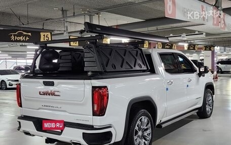 GMC Sierra, 2023 год, 7 752 000 рублей, 3 фотография