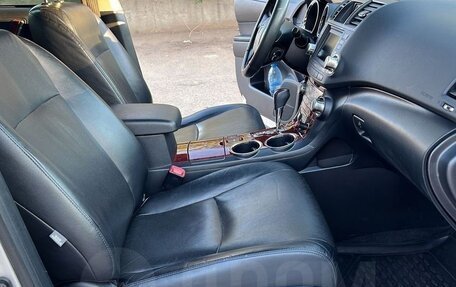 Toyota Highlander III, 2012 год, 2 430 000 рублей, 12 фотография
