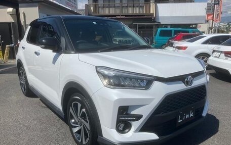 Toyota Raize I, 2021 год, 1 290 099 рублей, 3 фотография
