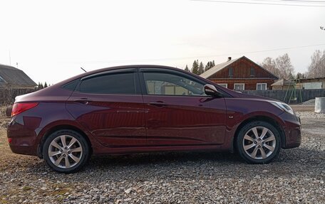 Hyundai Solaris II рестайлинг, 2012 год, 900 000 рублей, 5 фотография
