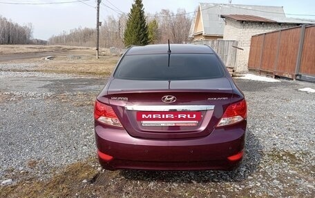 Hyundai Solaris II рестайлинг, 2012 год, 900 000 рублей, 7 фотография