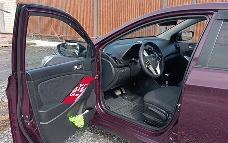 Hyundai Solaris II рестайлинг, 2012 год, 900 000 рублей, 9 фотография