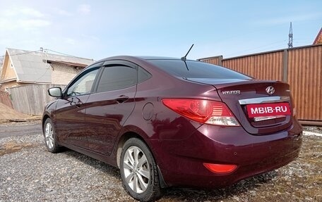Hyundai Solaris II рестайлинг, 2012 год, 900 000 рублей, 8 фотография
