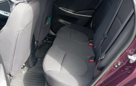Hyundai Solaris II рестайлинг, 2012 год, 900 000 рублей, 11 фотография