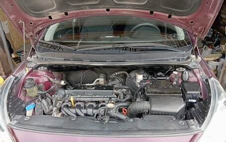 Hyundai Solaris II рестайлинг, 2012 год, 900 000 рублей, 19 фотография