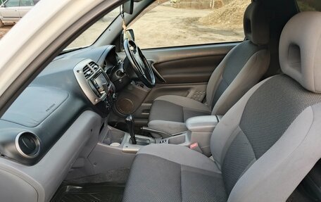 Toyota RAV4, 2001 год, 700 000 рублей, 8 фотография