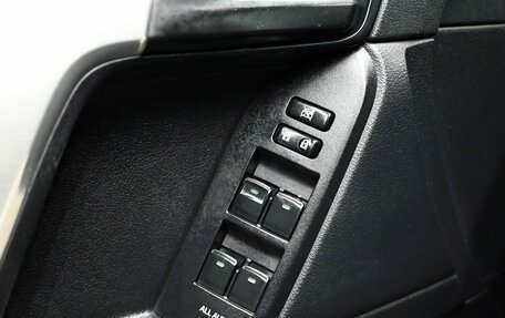 Toyota Land Cruiser Prado 150 рестайлинг 2, 2014 год, 3 750 000 рублей, 12 фотография