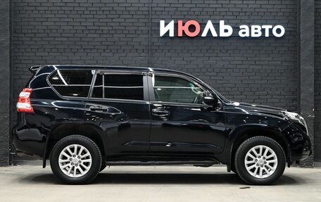 Toyota Land Cruiser Prado 150 рестайлинг 2, 2014 год, 3 750 000 рублей, 8 фотография
