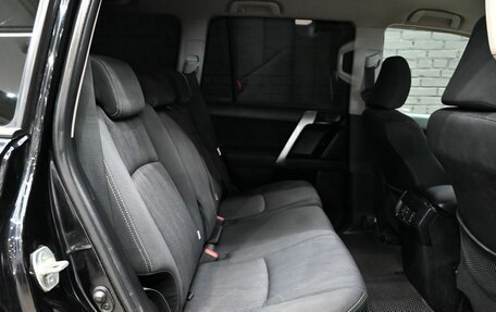 Toyota Land Cruiser Prado 150 рестайлинг 2, 2014 год, 3 750 000 рублей, 15 фотография