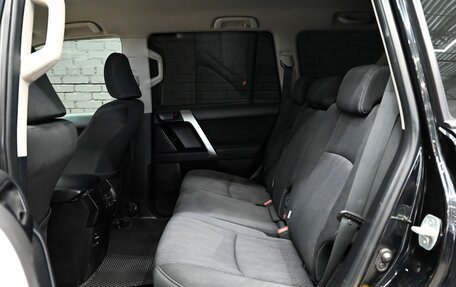 Toyota Land Cruiser Prado 150 рестайлинг 2, 2014 год, 3 750 000 рублей, 14 фотография