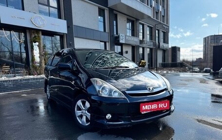 Toyota Wish II, 2004 год, 790 000 рублей, 1 фотография