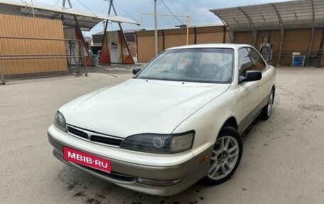 Toyota Camry V30, 1993 год, 375 000 рублей, 1 фотография