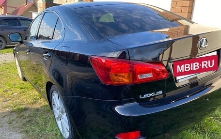 Lexus IS II рестайлинг 2, 2007 год, 1 555 000 рублей, 27 фотография