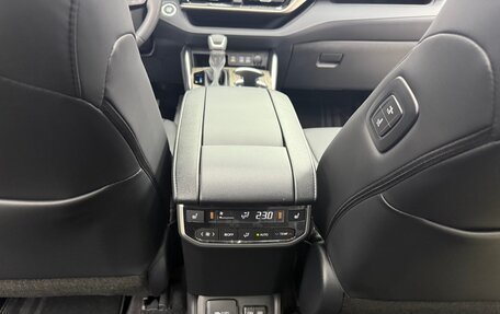Toyota Highlander, 2025 год, 5 800 000 рублей, 24 фотография