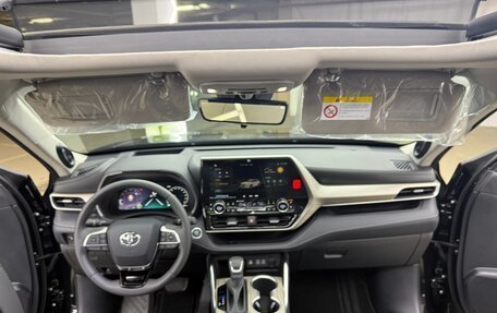 Toyota Highlander, 2025 год, 5 800 000 рублей, 25 фотография