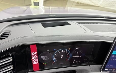 Volkswagen Tiguan, 2024 год, 4 400 000 рублей, 23 фотография