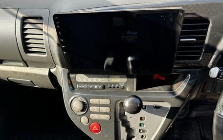 Toyota Wish II, 2004 год, 790 000 рублей, 9 фотография