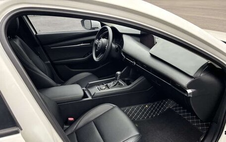 Mazda 3, 2021 год, 1 460 000 рублей, 13 фотография