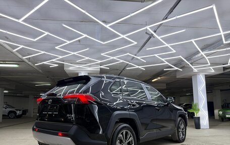 Toyota RAV4, 2024 год, 4 000 000 рублей, 8 фотография