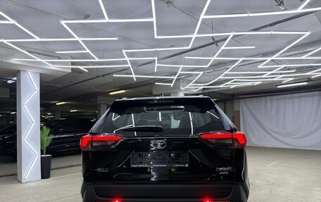 Toyota RAV4, 2024 год, 4 000 000 рублей, 9 фотография